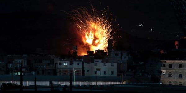 حملات شدید جنگنده های ائتلاف متجاوز سعودی به مرکز یمن