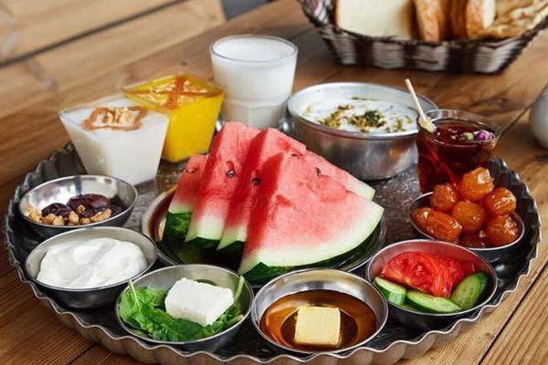 بدترین غذا ها برای باز کردن افطار کدامند؟