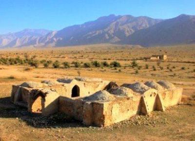 کاروانسرای برمیر یکی از دیدنی های معروف استان فارس به شمار می رود
